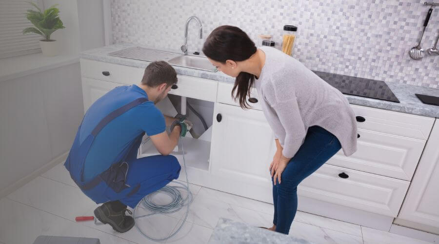 Expert burst pipe repair services in Fountain, FL